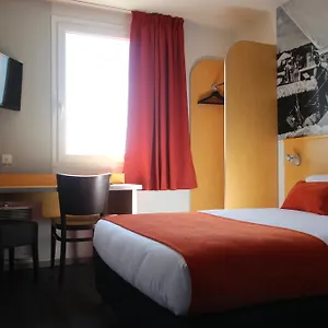 Aka Lyon Est Hotel